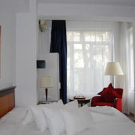 Hostel Litovoi Bucarest Esterno foto