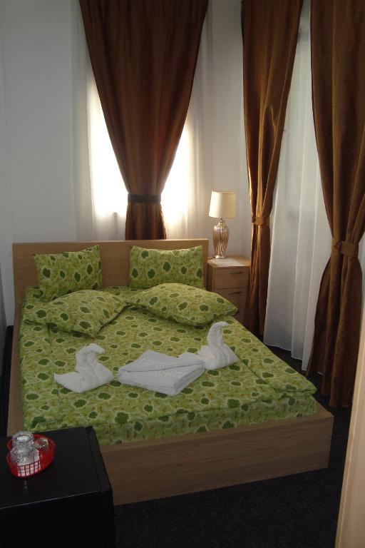 Hostel Litovoi Bucarest Esterno foto