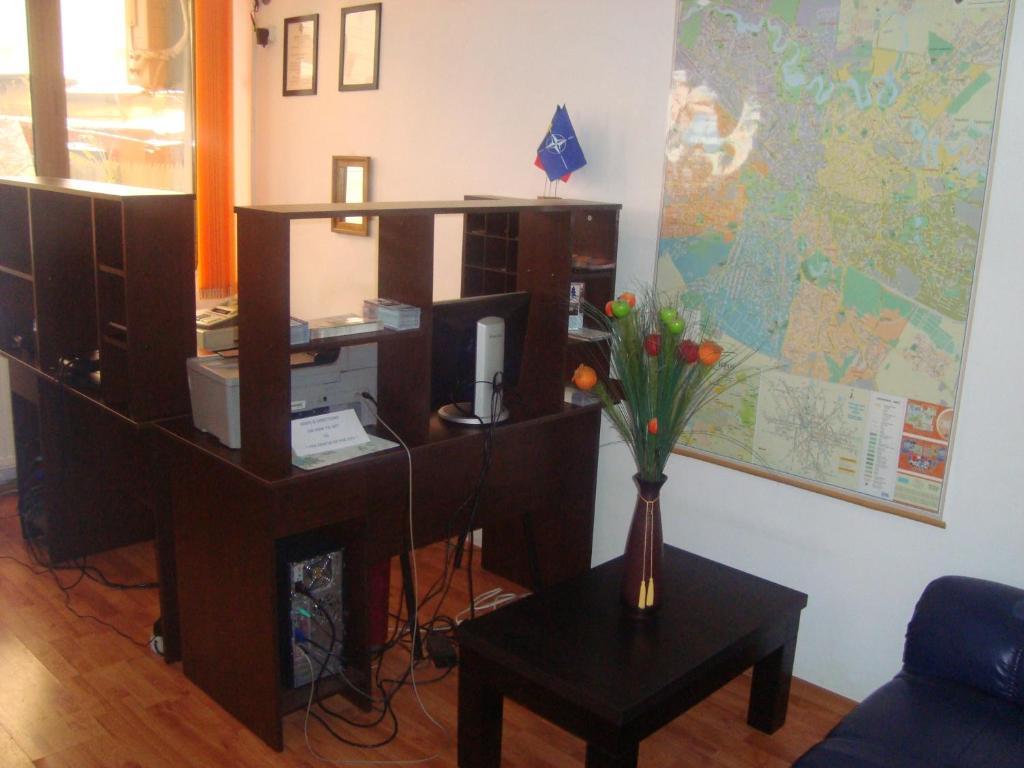 Hostel Litovoi Bucarest Esterno foto